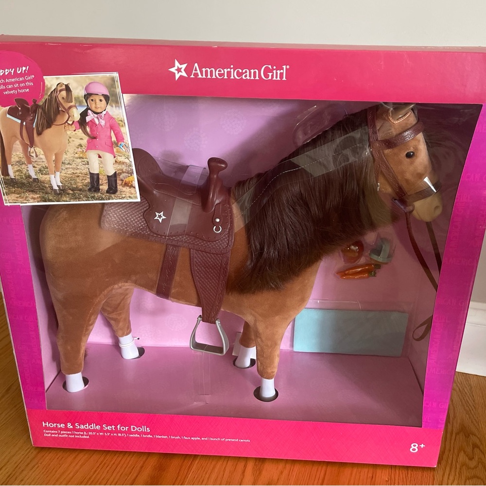 Horse & Saddle Set for Dolls
Contains 7 pieces: 1 horse